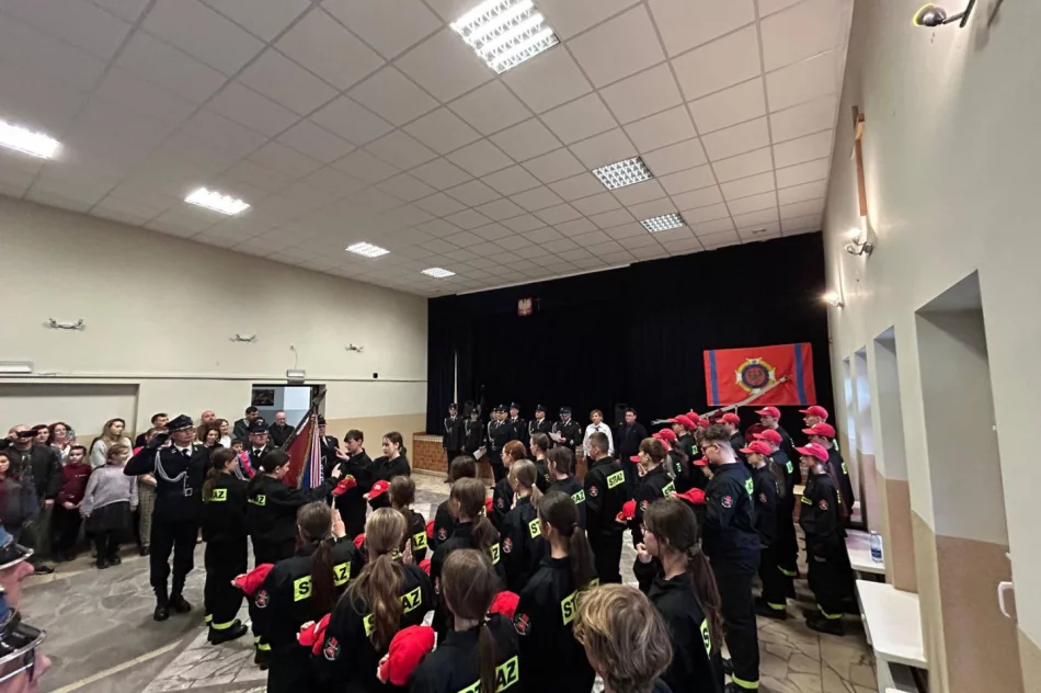 Ślubowanie Młodzieżowej Drużyny Pożarniczej w OSP Łososina Górna - zdjęcie 20