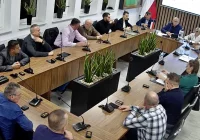Transmisja na żywo - oglądaj obrady radnych gminy - zdjęcie główne