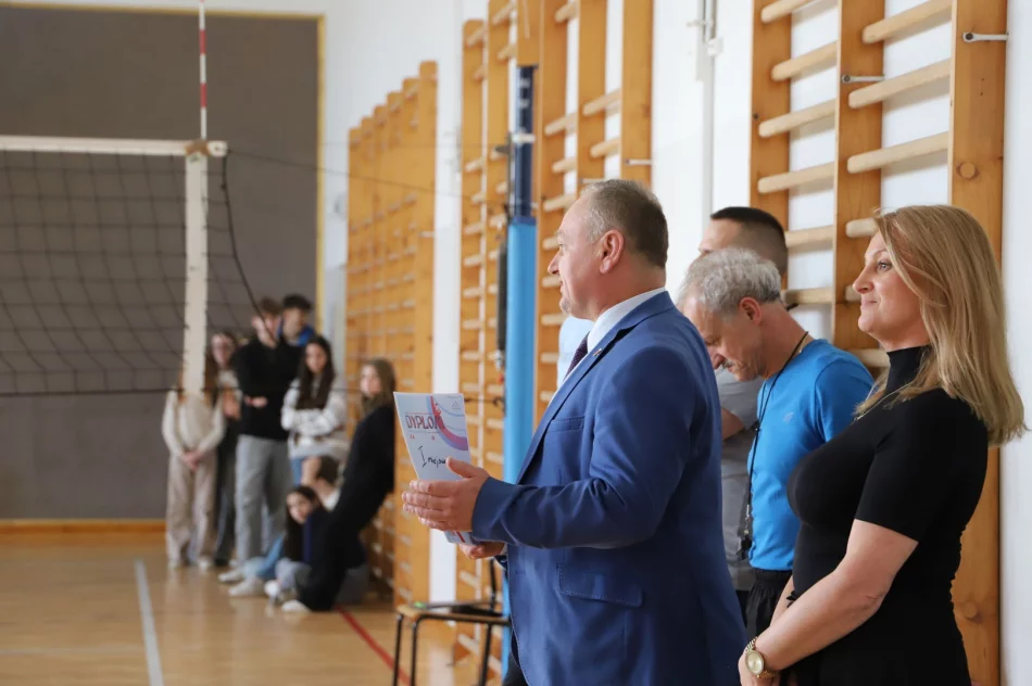 SP Mordarka zwycięzcą Mistrzostw Gminy Limanowa w Piłce Siatkowej Dziewcząt - zdjęcie 9