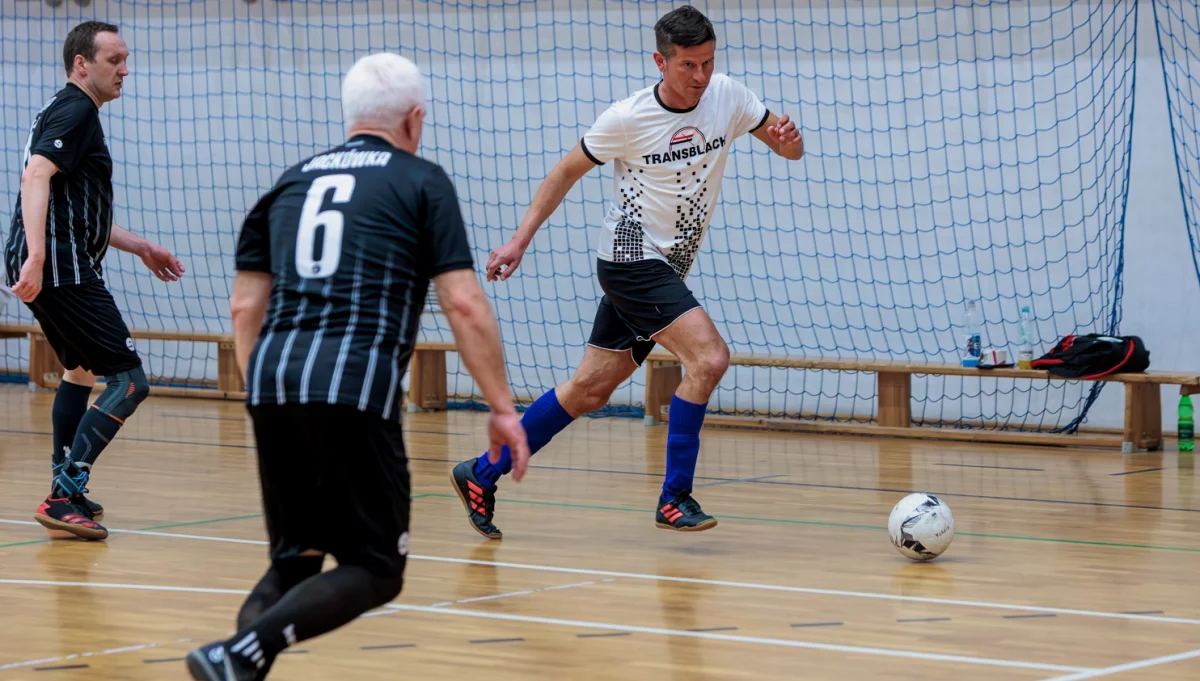 75 zawodników w turnieju futsalu o Puchar portalu Limanowa.in (ZDJĘCIA)
