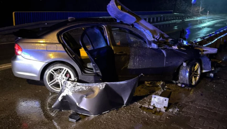 Nietrzeźwy 23-latek bez uprawnień wjechał w barierę - zdjęcie 1