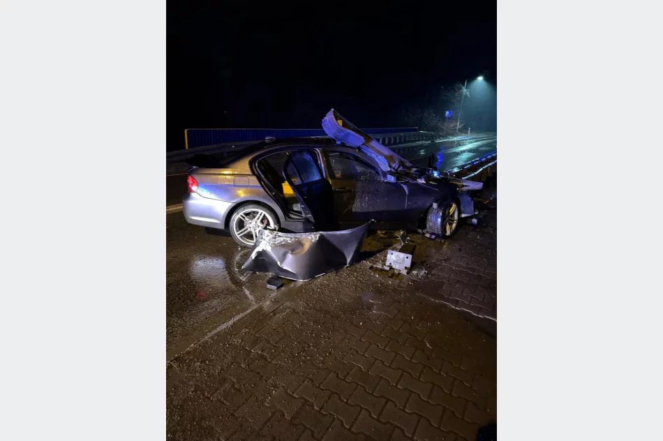 Nietrzeźwy 23-latek bez uprawnień wjechał w barierę - zdjęcie 3