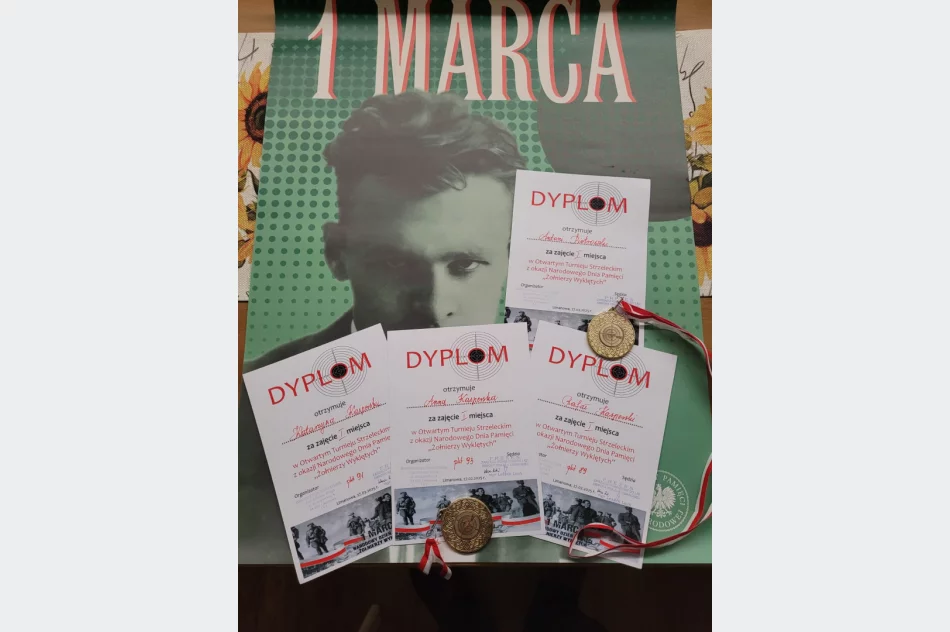 Turniej Strzelecki z okazji Narodowego Dnia Pamięci „ Żołnierzy Wyklętych” - zdjęcie 4