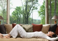 Jakie rolety najlepiej pasują do tradycyjnych wnętrz? - zdjęcie główne