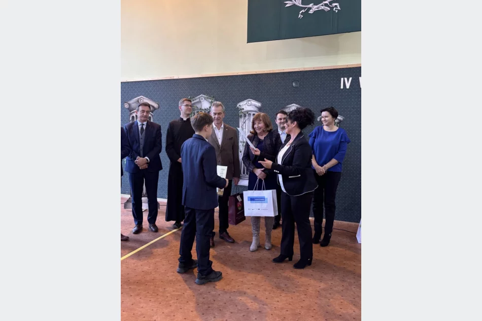 Gala Finałowa IV Wojewódzkiego Interdyscyplinarnego Konkursu Filozoficznego - zdjęcie 2