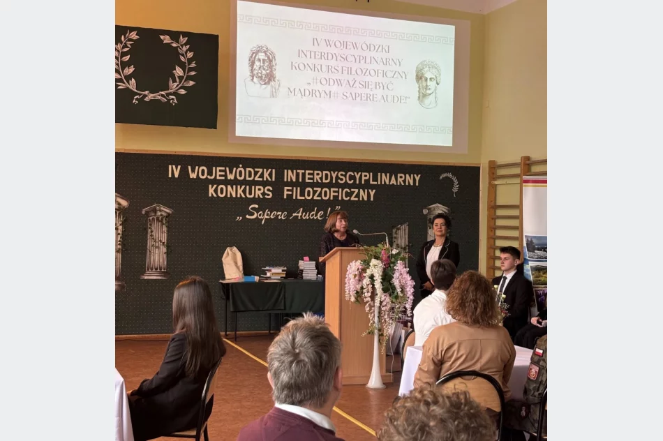 Gala Finałowa IV Wojewódzkiego Interdyscyplinarnego Konkursu Filozoficznego - zdjęcie 8
