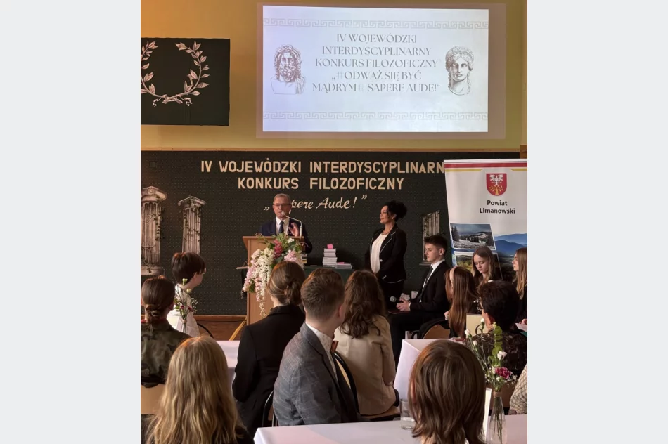 Gala Finałowa IV Wojewódzkiego Interdyscyplinarnego Konkursu Filozoficznego - zdjęcie 18