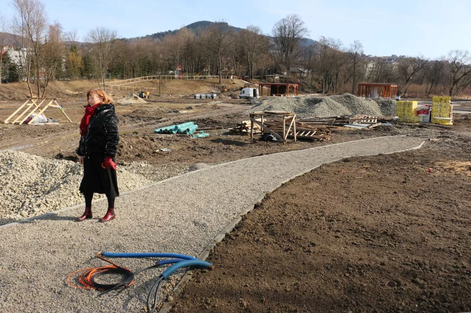 Trwa budowa kompleksu rekreacyjno-wypoczynkowego przy ul. Kusocińskiego - zdjęcie 18