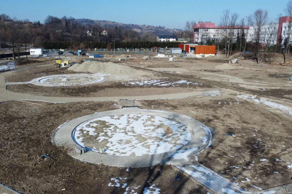 ​Zaawansowane prace przy „ścieżce zdrowia” - zdjęcie 4