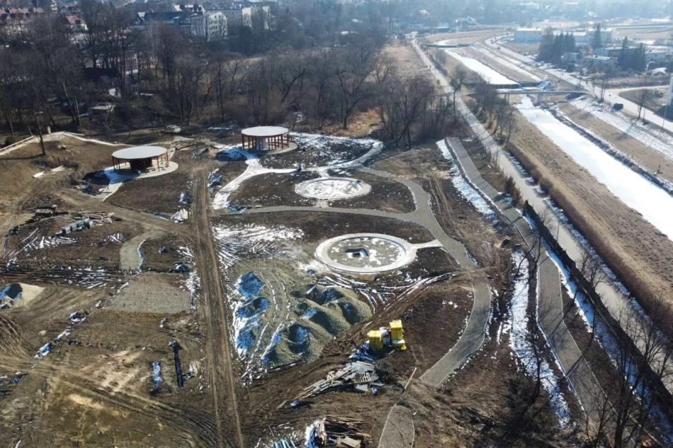 ​Zaawansowane prace przy „ścieżce zdrowia” - zdjęcie 7