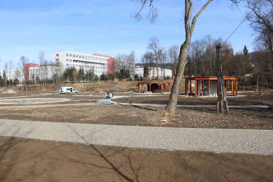 ​Zaawansowane prace przy „ścieżce zdrowia” - zdjęcie 12
