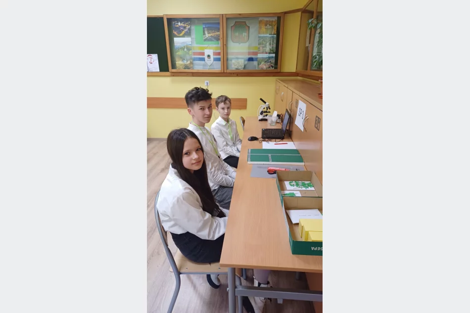 I Międzyszkolny Konkurs Matematyczno-Przyrodniczy “Matematyczny spacer ścieżkami przyrody” w SP nr 3 - zdjęcie 9