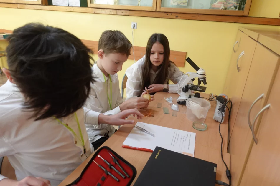 I Międzyszkolny Konkurs Matematyczno-Przyrodniczy “Matematyczny spacer ścieżkami przyrody” w SP nr 3 - zdjęcie 11
