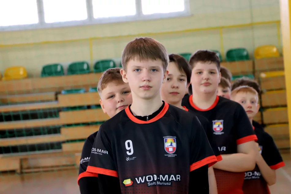 Mordarka Mistrzami Gminy Limanowa w Piłce Siatkowej Dzieci - zdjęcie 2