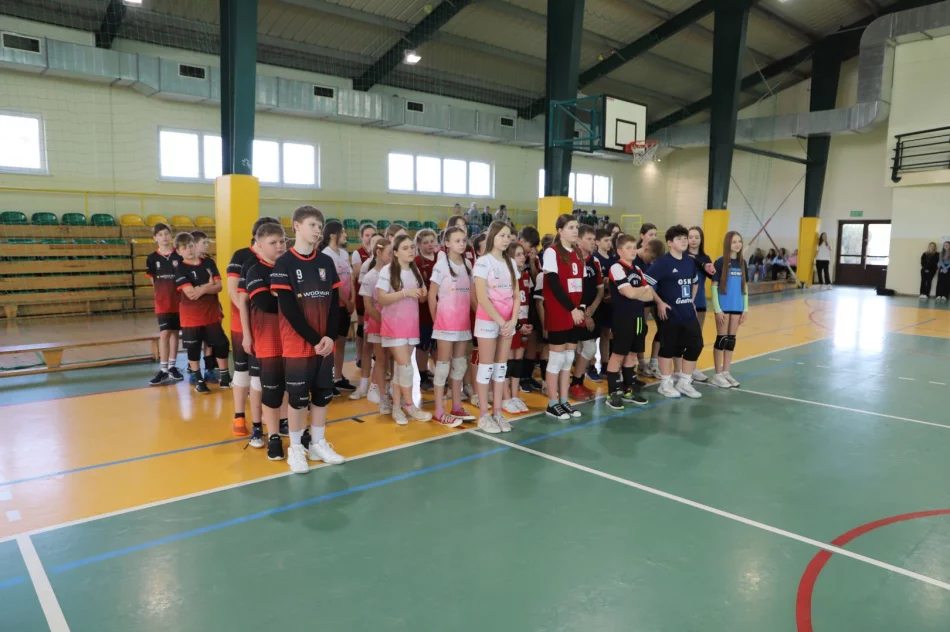 Mordarka Mistrzami Gminy Limanowa w Piłce Siatkowej Dzieci - zdjęcie 14