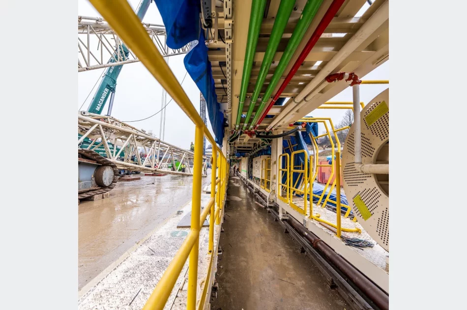 TBM w montażu, ruszyły ostatnie przygotowania do drążenia tunelu - zdjęcie 3