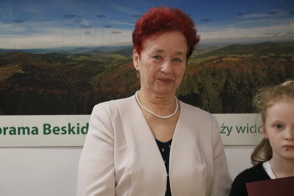 Rodzinna wystawa artystów - dziadków i wnuczek (ZDJĘCIA) - zdjęcie 6