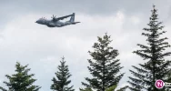 Spadochrony i Casa nad Dzielcem – inscenizacja zrzutów alianckich w Słopnicach (zdjęcia) - zdjęcie 2