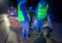 Nietrzeźwy kierowca porzucił pojazd w rowie - zdjęcie główne