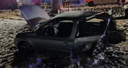 20-letni kierowca rozbił samochód o drzewo - zdjęcie 4