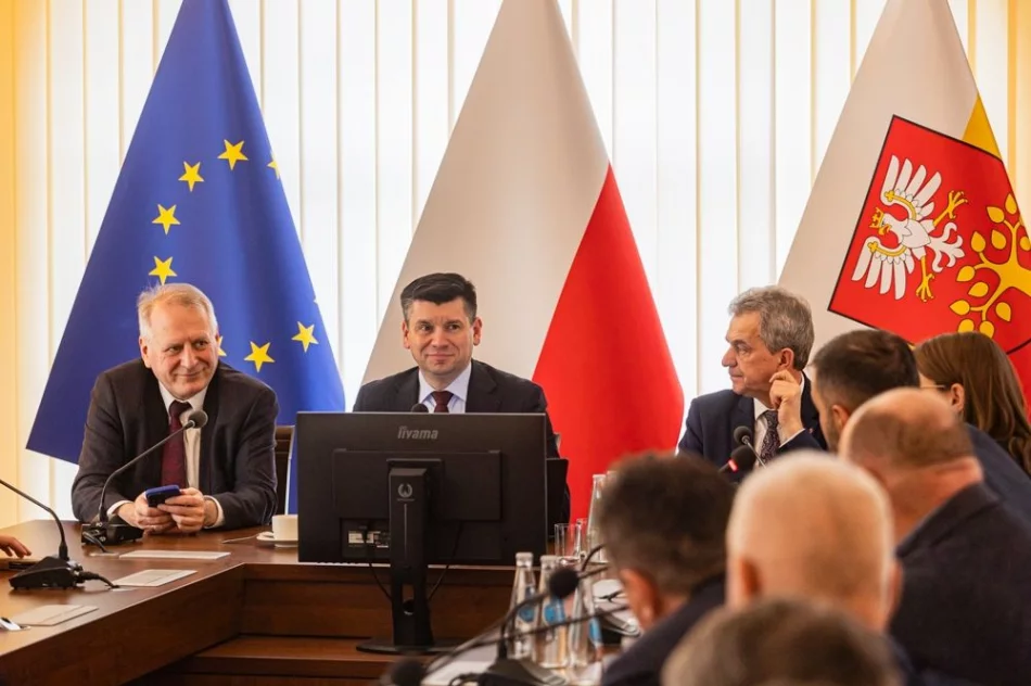 Dyskusja o funduszach europejskich i inwestycjach drogowych - zdjęcie 16