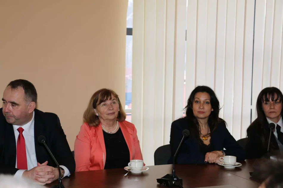 Spotkanie wójtów i burmistrzów z Marszałkiem Łukaszem Smółką - zdjęcie 4
