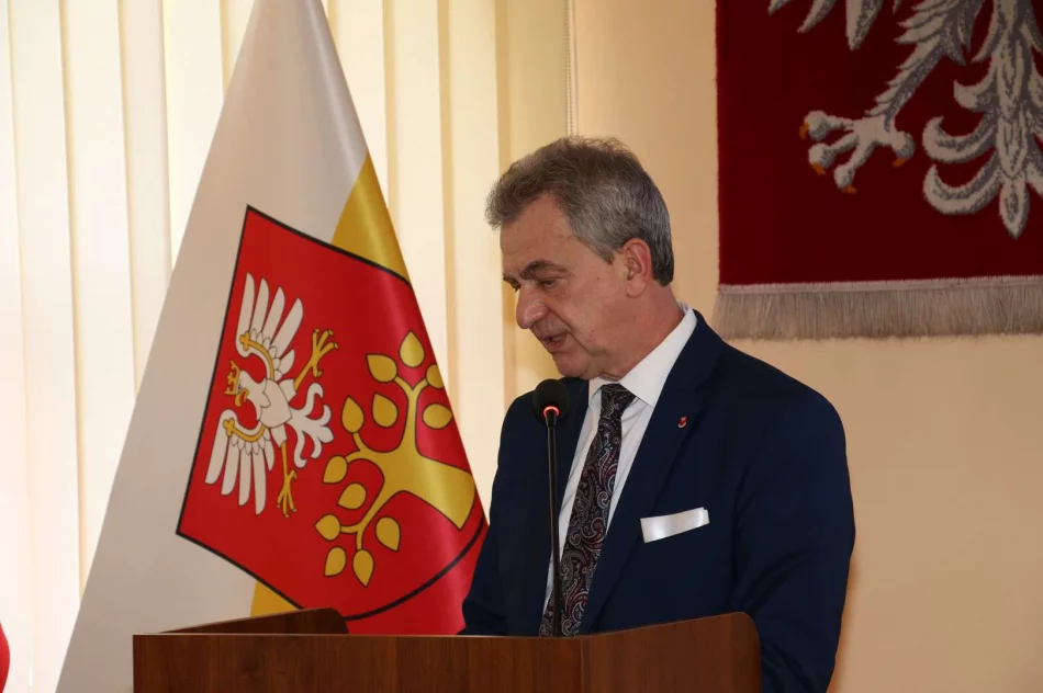 Spotkanie wójtów i burmistrzów z Marszałkiem Łukaszem Smółką - zdjęcie 5