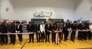 Uroczystość otwarcia nowej części szkoły i sali gimnastycznej w SP Nr 2 w Siekierczynie - zdjęcie 3