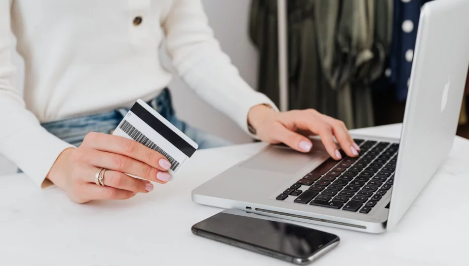 Dynamiczne ceny w e-commerce – jak dostosować strategię cenową w czasie rzeczywistym? - zdjęcie 1