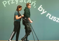 Egzoszkielety - przełomowa forma rehabilitacji osób z dysfunkcją narządów ruchu - zdjęcie główne