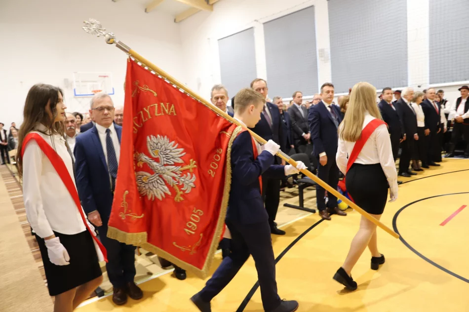 Szkoła po rozbudowie oficjalnie otwarta (ZDJĘCIA) - zdjęcie 2