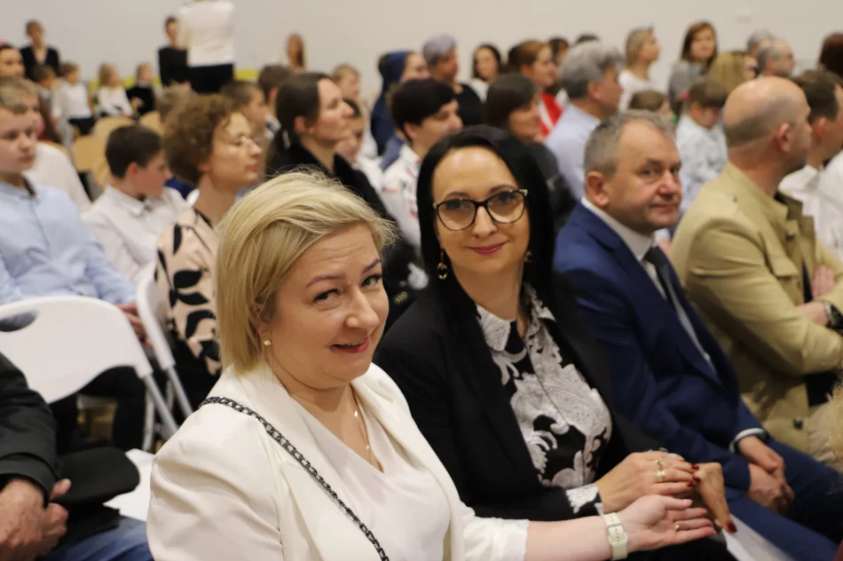 Szkoła po rozbudowie oficjalnie otwarta (ZDJĘCIA) - zdjęcie 14