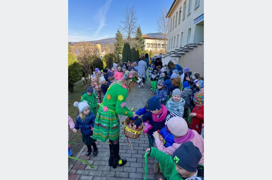 Powitanie Wiosny w miejskich przedszkolach - zdjęcie 9