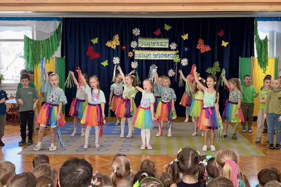 Powitanie Wiosny w miejskich przedszkolach - zdjęcie 20