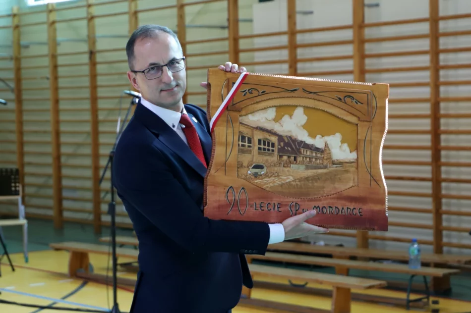 Jubileusz szkoły - placówka ma już 70 lat (ZDJĘCIA) - zdjęcie 3