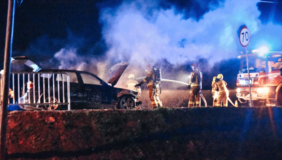 Pożar samochodu na DK28 - nikt nie został ranny