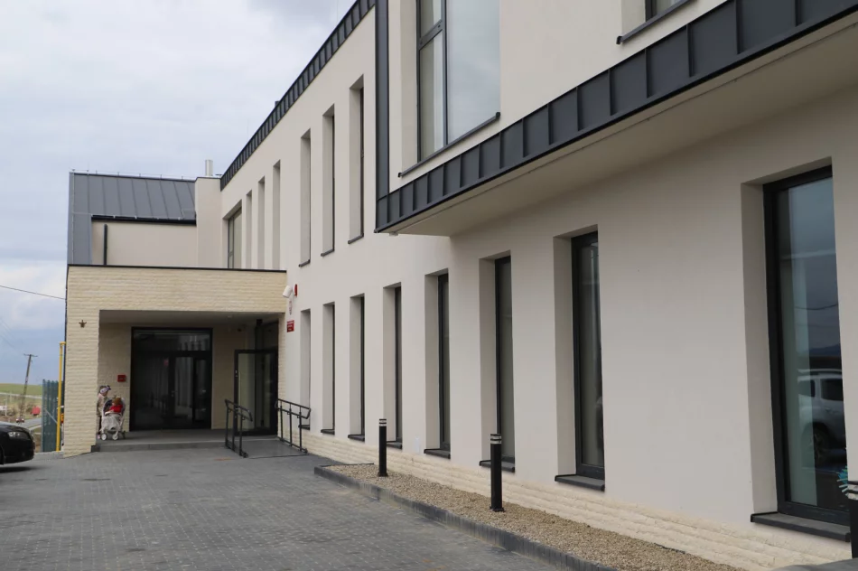 Pierwszy dzień dzieci w nowej szkole wraz z salą gimnastyczną w Wysokiem - zdjęcie 13