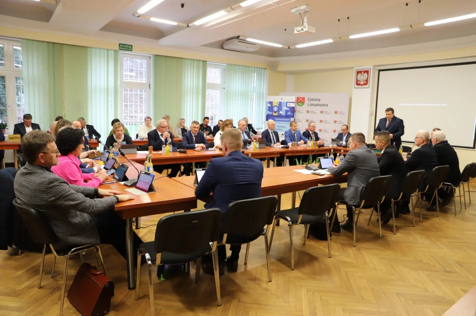 VI sesja Rady Gminy Limanowa IX kadencji - zdjęcie 3