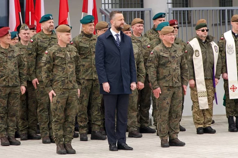 Uroczyste otwarcie kompleksu wojskowego 114 Limanowskiego batalionu lekkiej piechoty im. ppłk Adama Stabrawy „Borowy” - zdjęcie 10