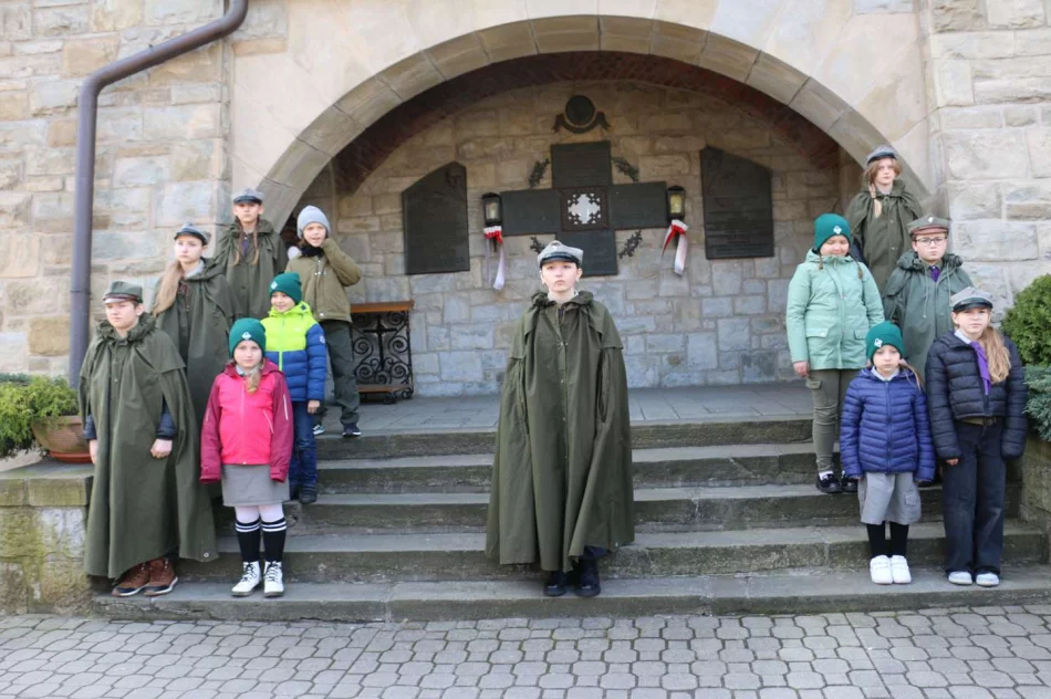 Uroczystość z okazji 85. rocznicy Zbrodni Katyńskiej w Limanowej - zdjęcie 3
