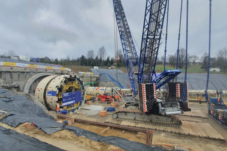 „Kinga” rozpoczęła drążenie najdłuższego tunelu kolejowego w Polsce - zdjęcie 8