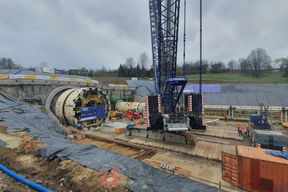 „Kinga” rozpoczęła drążenie najdłuższego tunelu kolejowego w Polsce - zdjęcie 11