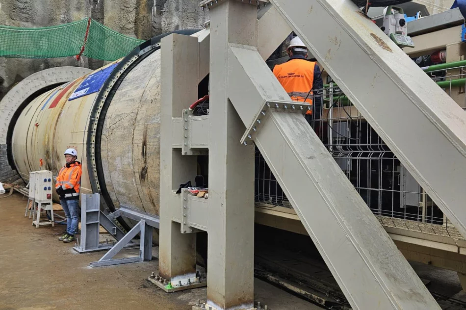 „Kinga” rozpoczęła drążenie najdłuższego tunelu kolejowego w Polsce - zdjęcie 19