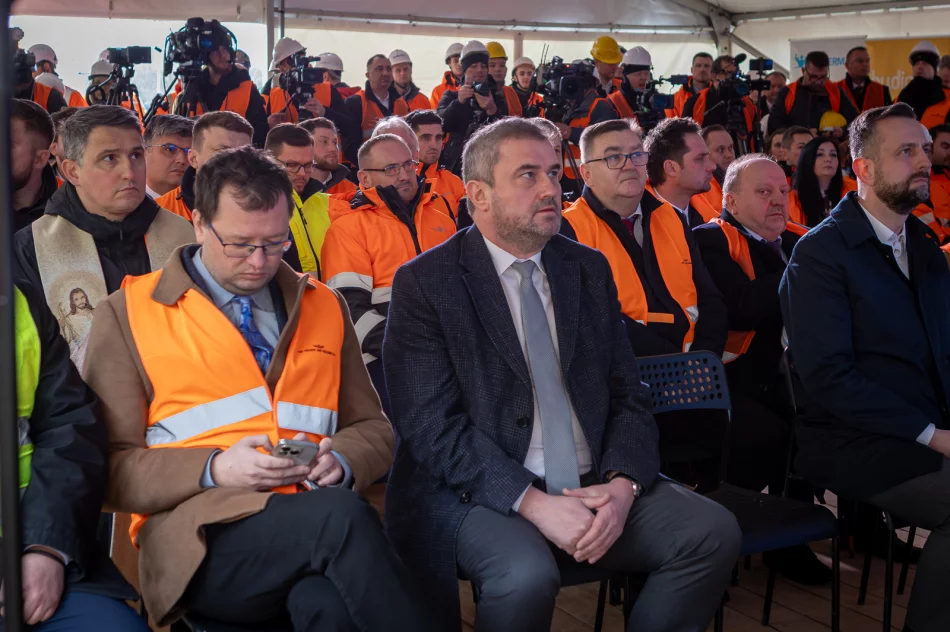 Podłęże-Piekiełko: rozpoczęcie drążenia tunelu pod Pisarzową - zdjęcie 5