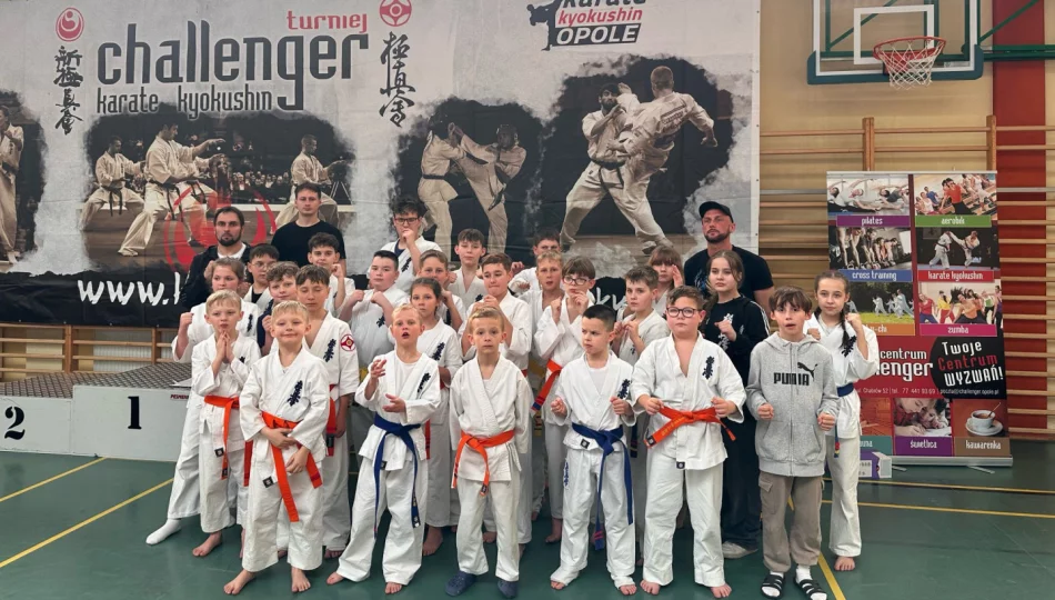 17 medali dla zawodników Limanowskiego Klubu Kyokushin Karate na mini Challenger 2025 w Chrząstowicach - zdjęcie 1