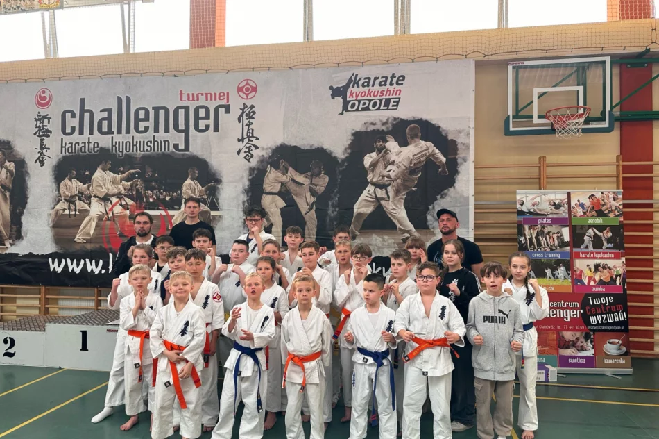 17 medali dla zawodników Limanowskiego Klubu Kyokushin Karate na mini Challenger 2025 w Chrząstowicach - zdjęcie 3