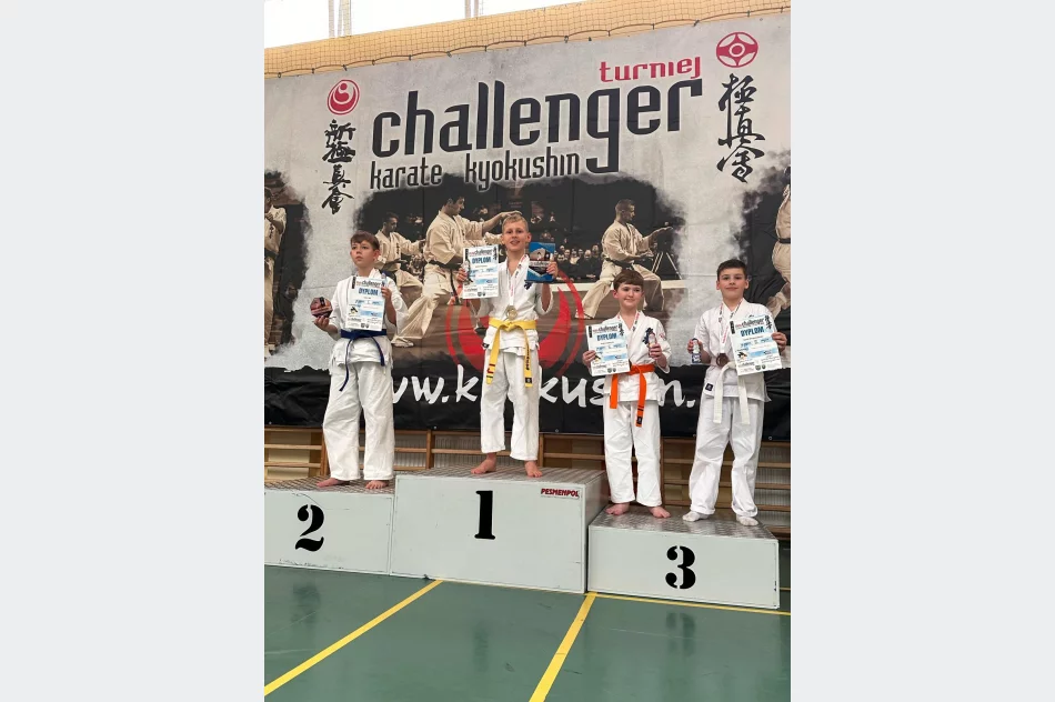17 medali dla zawodników Limanowskiego Klubu Kyokushin Karate na mini Challenger 2025 w Chrząstowicach - zdjęcie 5