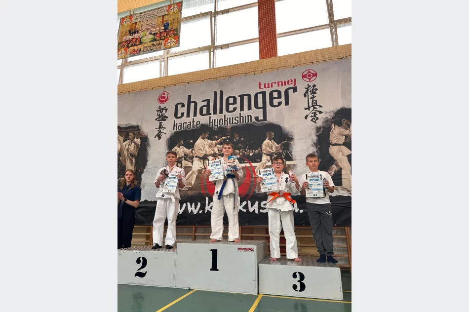 17 medali dla zawodników Limanowskiego Klubu Kyokushin Karate na mini Challenger 2025 w Chrząstowicach - zdjęcie 11
