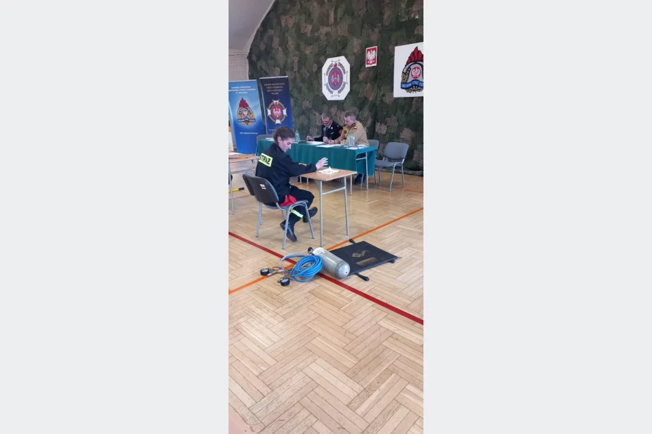 Powiatowy finał turnieju wiedzy pożarniczej - zdjęcie 6