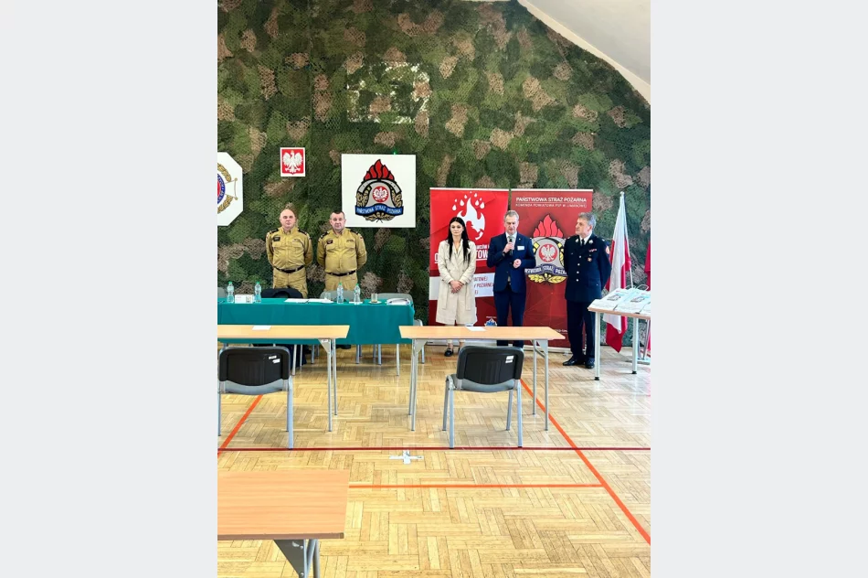 Powiatowy finał turnieju wiedzy pożarniczej - zdjęcie 14